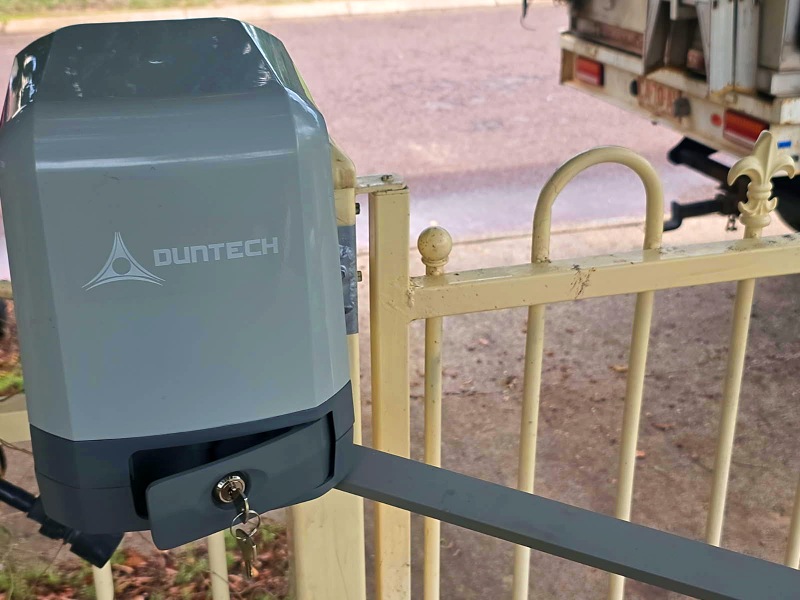 Duntech Motors motor with logo, in the wild on the streets of Darwin